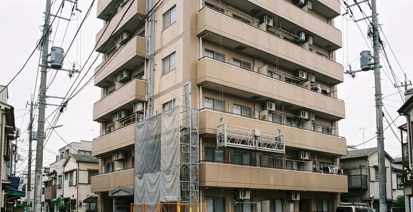 報告書の見本に載せた、調査したマンションの外観